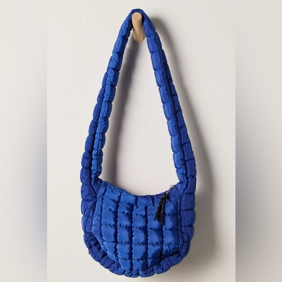 NWT Free People x FP Movement Quilted Baby Carryall Crossbody Bag in Royal Blue - Picture 5 of 12